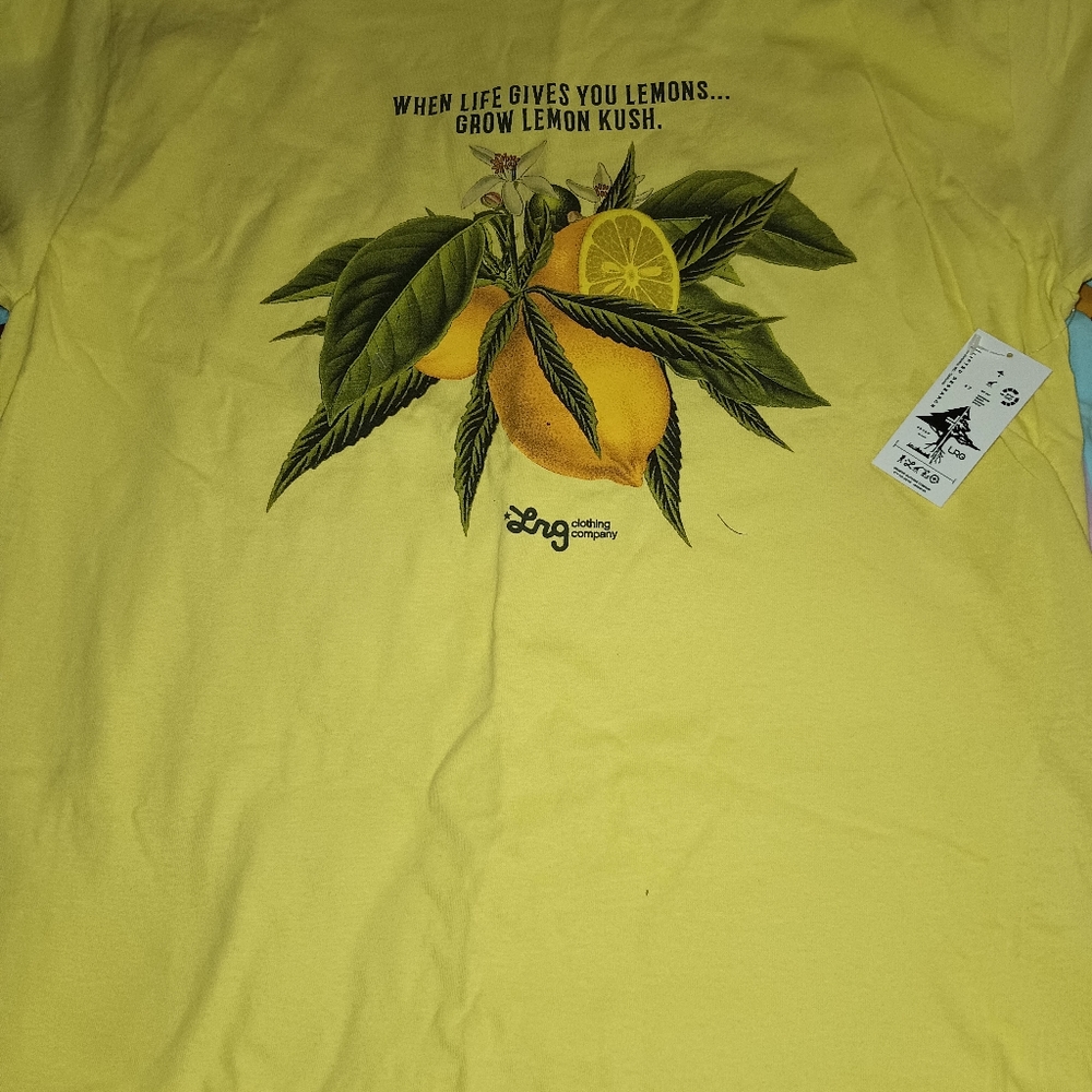 LRG t shirt